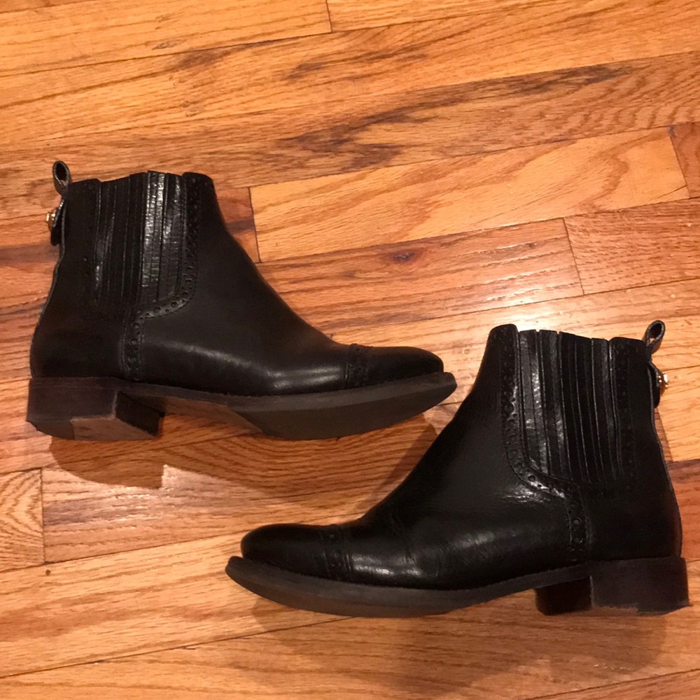 Tory Burch Chelsea Boot